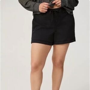 #T915- Torrid 3.5” Black Pull-On Weekend Mid-Rise Shorts - 1